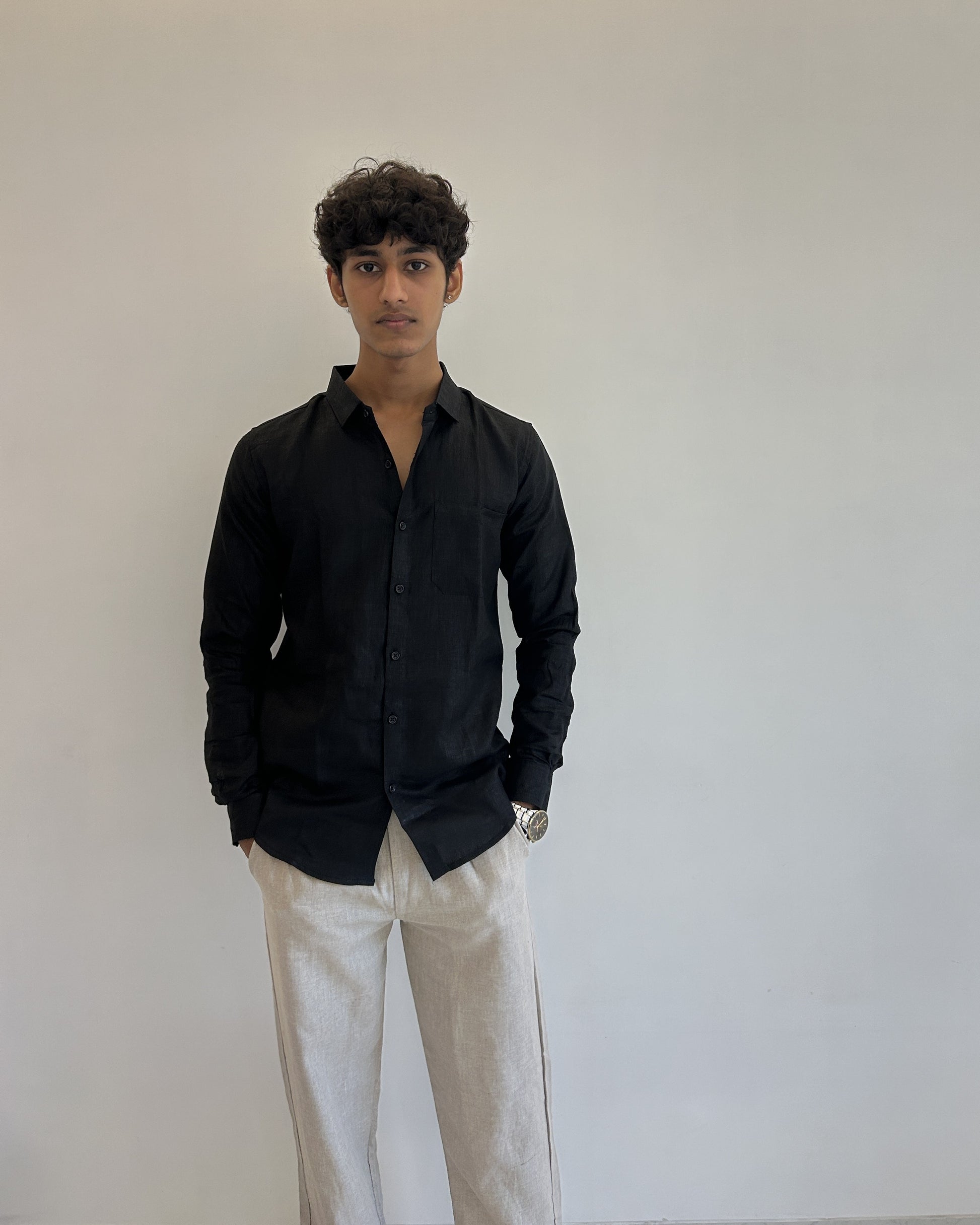 Men's Pure Linen Shirt – Classic Black with Pocket Sabr India
